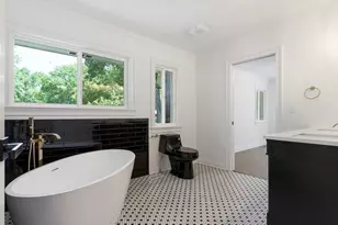 18 Lynn Dr, Hawthorn Woods, IL 60047 - Photo 15