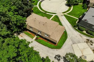 9761 Ravinia Ln, Orland Park, IL 60462 - Photo 3