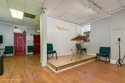 2711 E 93rd Street, Chicago, IL 60617 - Photo 7