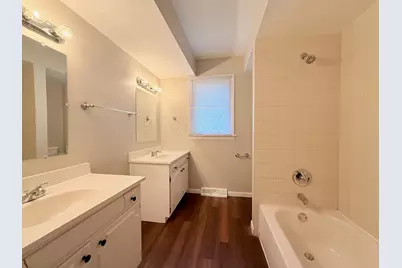 1122 W Iowa Street, Glenwood, IL 60425 - Photo 9