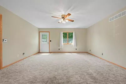 [Address not provided], Gibson City, IL 60936 - Photo 9