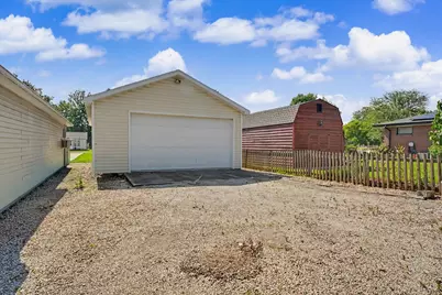 [Address not provided], Gibson City, IL 60936 - Photo 5