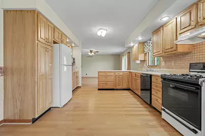 [Address not provided], Gibson City, IL 60936 - Photo 17