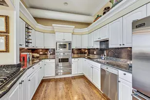 1016 W Madison St, Chicago, IL 60607 - Photo 27