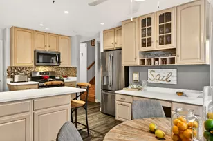 4609 Birchwood Ave, Skokie, IL 60076 - Photo 17
