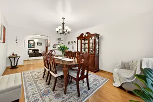 4609 Birchwood Ave, Skokie, IL 60076 - Photo 5