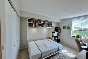 110 W Butterfield Rd, Elmhurst, IL 60126 - Photo 17
