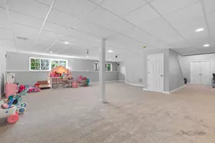 7510 Clarewood Ln, Gurnee, IL 60031 - Photo 29