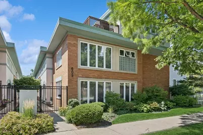 609 South Boulevard #E, Oak Park, IL 60302 - Photo 1