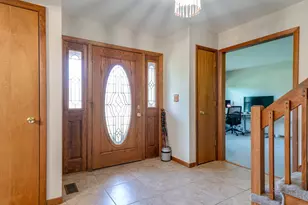 913 Cherokee Ct, Lake Villa, IL 60046 - Photo 5