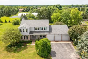 913 Cherokee Ct, Lake Villa, IL 60046 - Photo 1
