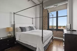 1601 W School St, Chicago, IL 60657 - Photo 17