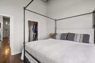 1601 W School St, Chicago, IL 60657 - Photo 19