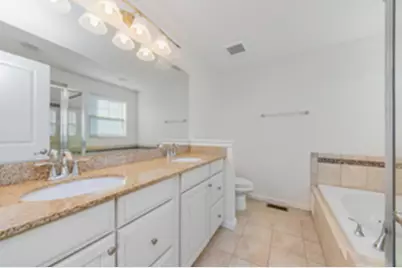 212 Commerce Street E, Aurora, IL 60504 - Photo 9