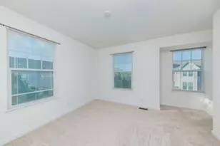 212 Commerce Street E, Aurora, IL 60504 - Photo 11