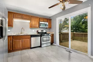 231 W 35th St, Steger, IL 60475 - Photo 5