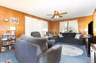 357 E Florence St, Oglesby, IL 61348 - Photo 7