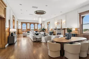 550 W Surf St, Chicago, IL 60657 - Photo 3