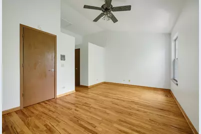 942 Little Falls Court, Elk Grove Village, IL 60007 - Photo 19