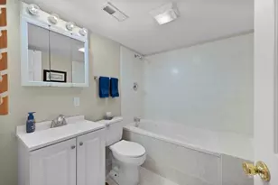 922 Capistrano Terrace, Bartlett, IL 60103 - Photo 17