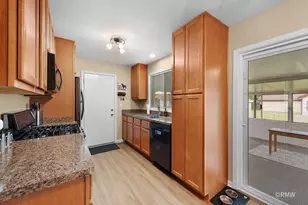 922 Capistrano Terrace, Bartlett, IL 60103 - Photo 7