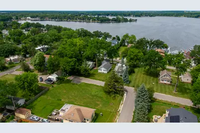 25063 W 3rd Street, Antioch, IL 60002 - Photo 5