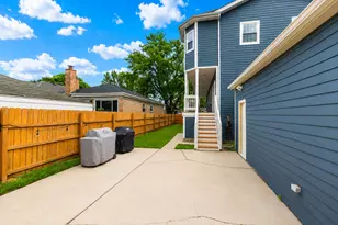 7042 W Berwyn Ave, Chicago, IL 60656 - Photo 75