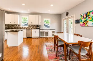 7042 W Berwyn Ave, Chicago, IL 60656 - Photo 25