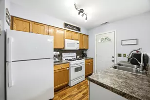 2440 Bridgewater Dr, Woodstock, IL 60098 - Photo 13