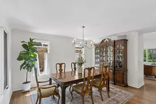 318 E Sunnyside Ave, Libertyville, IL 60048 - Photo 5