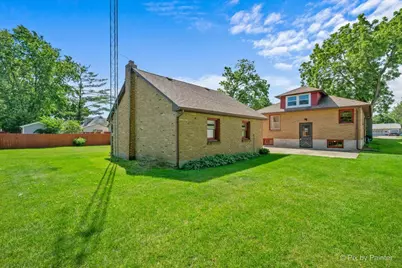 746 Parkway Avenue, Elgin, IL 60120 - Photo 35