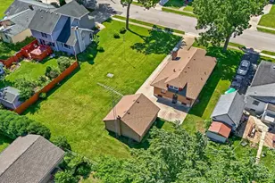 746 Parkway Ave, Elgin, IL 60120 - Photo 41