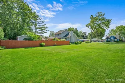 746 Parkway Avenue, Elgin, IL 60120 - Photo 31