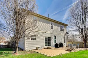 447 Talismon Ct, Crystal Lake, IL 60012 - Photo 45