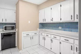 109 Gregory St, Aurora, IL 60504 - Photo 5