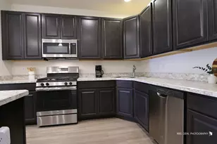 7121 Country Club Hills Dr, Fox Lake, IL 60020 - Photo 9