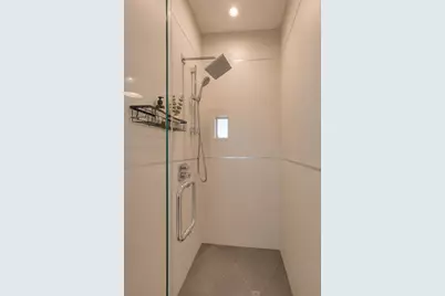 [Address not provided], Chicago, IL 60618 - Photo 13