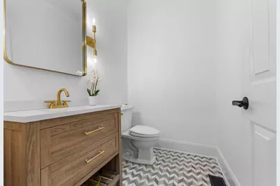 1340 W Melrose Street, Chicago, IL 60657 - Photo 9