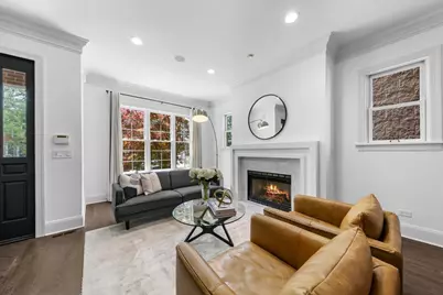 1340 W Melrose Street, Chicago, IL 60657 - Photo 3