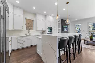1340 W Melrose St, Chicago, IL 60657 - Photo 5