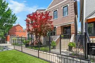 1340 W Melrose St, Chicago, IL 60657 - Photo 1