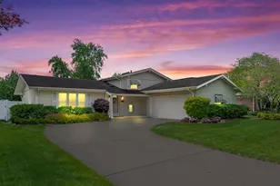 1211 W Haven Dr, Arlington Heights, IL 60005 - Photo 25