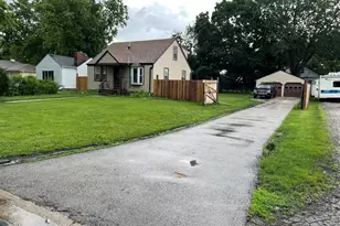 17 N Iowa Ave, Addison, IL 60101 - Photo 1