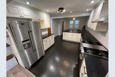 17 N Iowa Avenue, Addison, IL 60101 - Photo 13