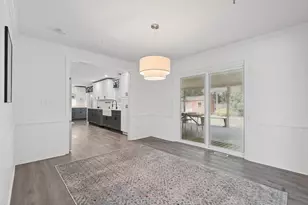 1210 Wilshire Ct, Champaign, IL 61821 - Photo 11