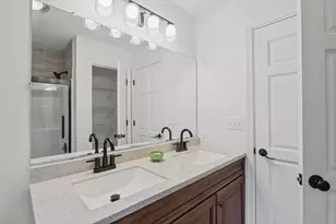 1210 Wilshire Ct, Champaign, IL 61821 - Photo 31
