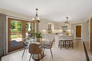 566 Yardley Trail, Mundelein, IL 60060 - Photo 11