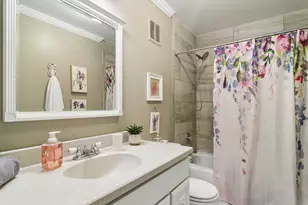 1405 E Central Rd, Arlington Heights, IL 60005 - Photo 15