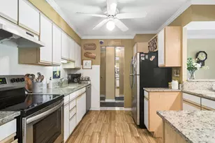 1405 E Central Rd, Arlington Heights, IL 60005 - Photo 7