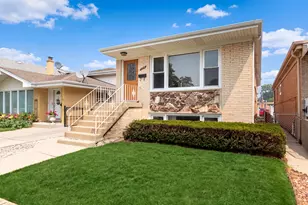 7234 W Fitch Ave, Chicago, IL 60631 - Photo 1